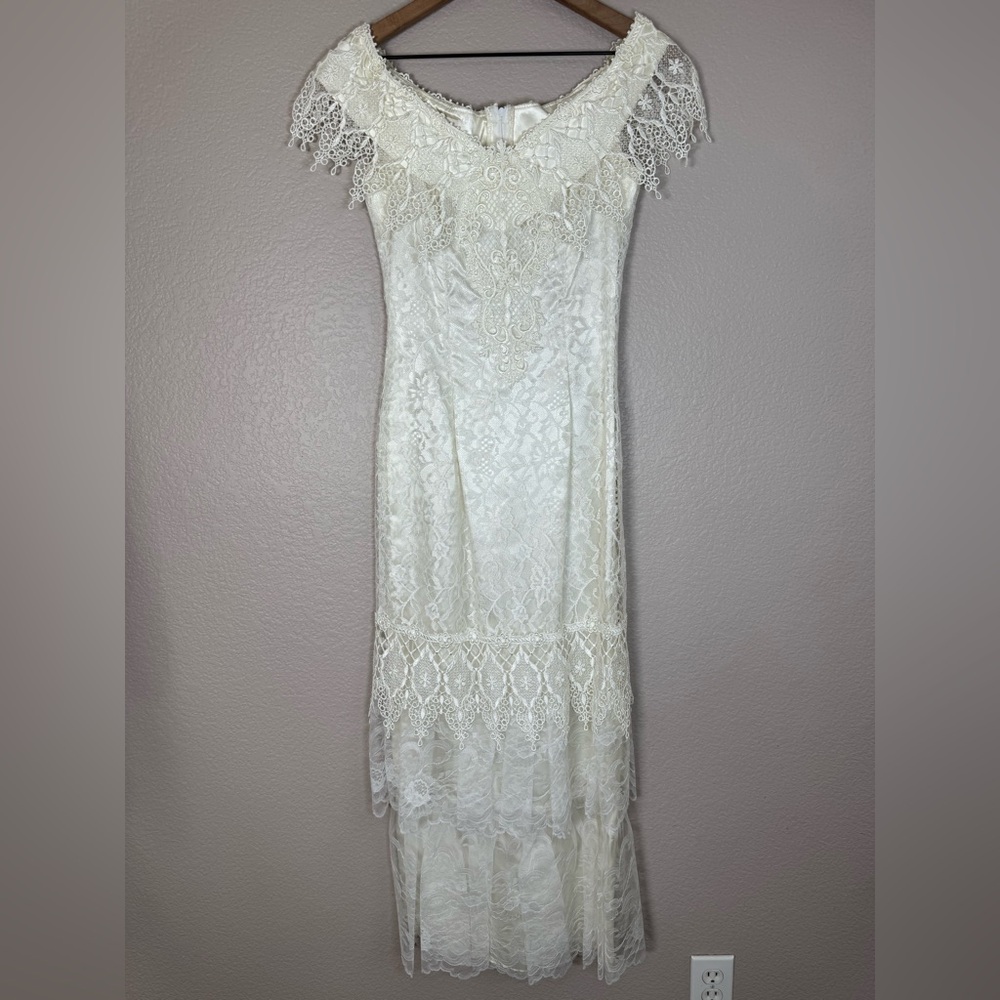 Loralie Original Vintage 90’s Off The Shoulder Lace Wedding Dress White size 4